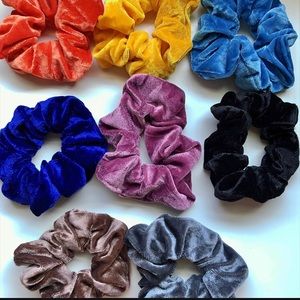 Add 2 suprise scrunchies your order 💜